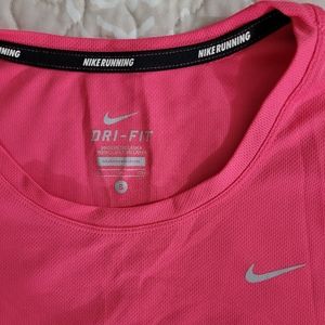 Nike dri-fit women's shirt size small